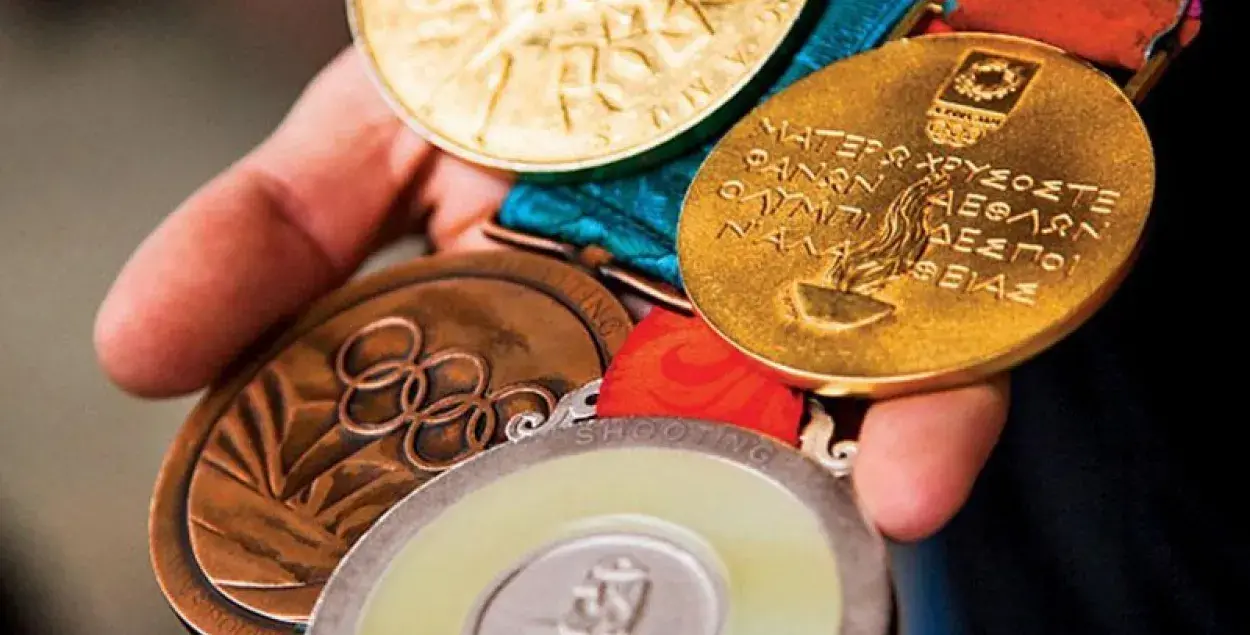 Почему олимпийские чемпионы продают медали: 10 историй великих спортсменов