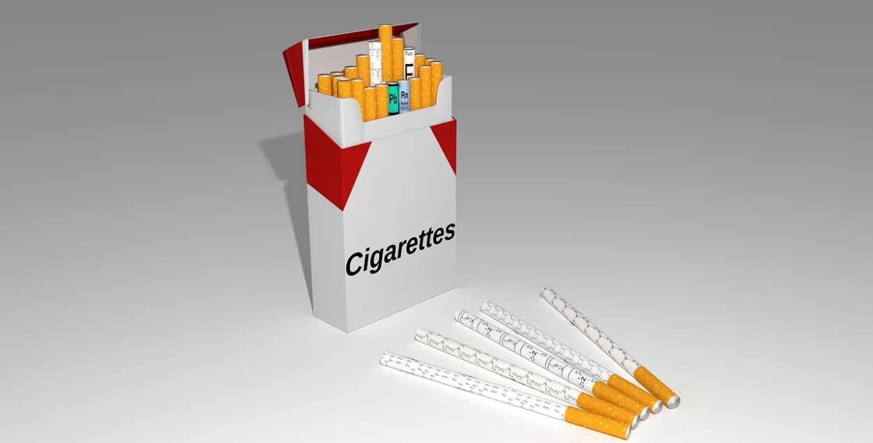 Новый год несет курильщикам новые расходы на сигареты / pixabay.com​