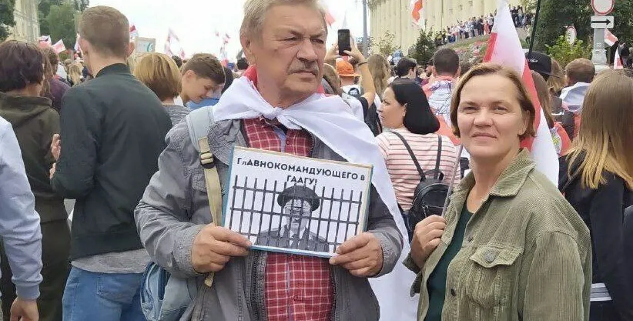 Олег Давыденко с женой Натальей Октябрьской / социальные сети

