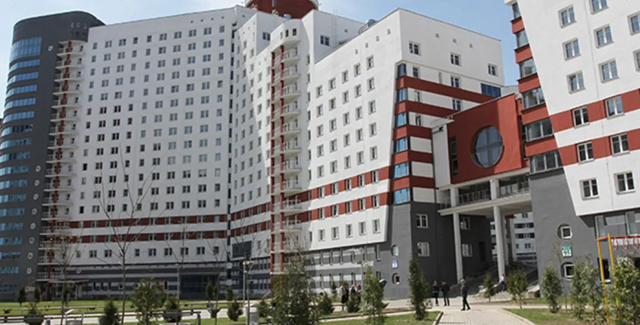 Лукашенко распорядился построить в Минске 4 новых общежития 