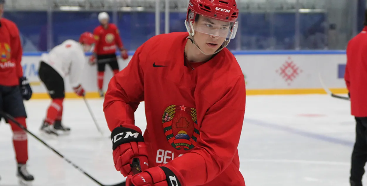 Егор Шарангович в форме национальной сборной Беларуси / hockey.by