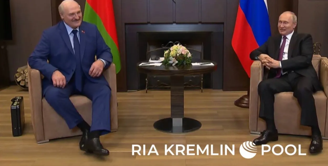 С дипломатом к Путину Лукашенко ещё не приходил / twitter.com/Kremlinpool_RIA​