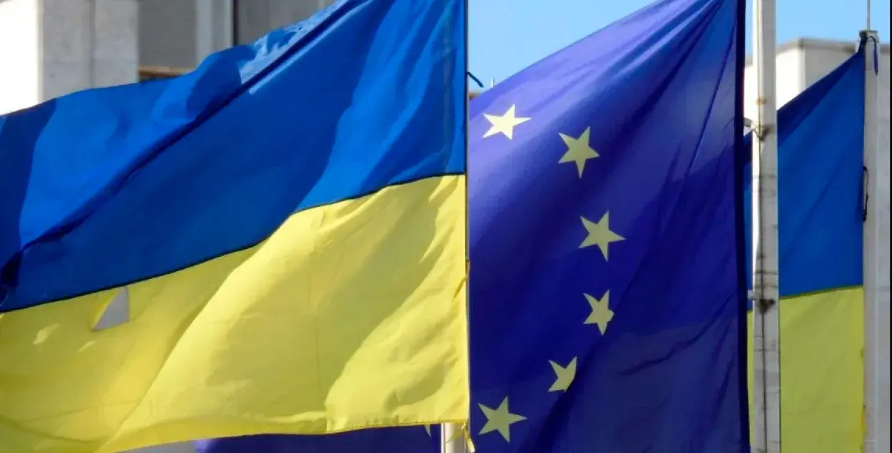 Европарламент рекомендует для Украины статус кандидата в ЕС / УНИАН​