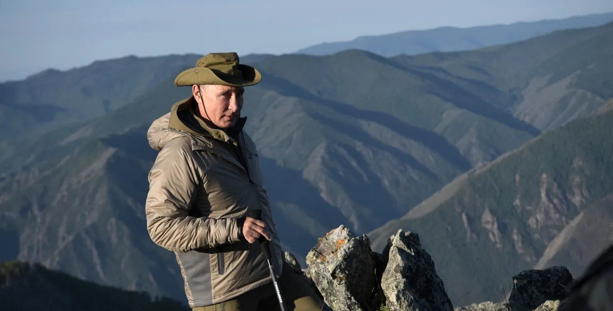 Пакуль Лукашэнка чакае новай сустрэчы, Пуцін сышоў у горы (фота)