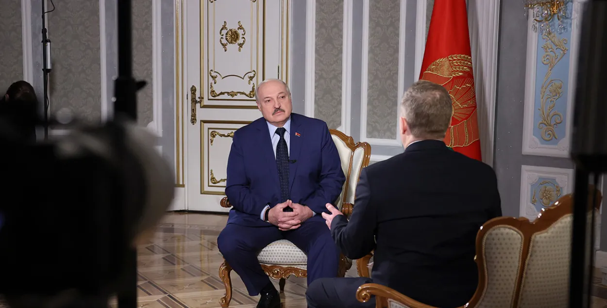 “Никогда не говори никогда”. Изменится ли Лукашенко, чтобы оторваться от Путина?