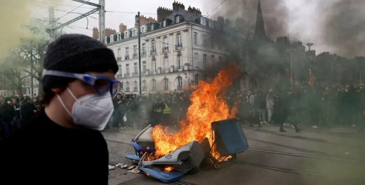 Франция протестует против пенсионной реформы / Reuters

