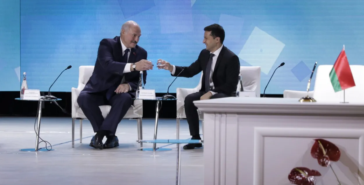 Зеленский и Лукашенко на форуме регионов / УНИАН