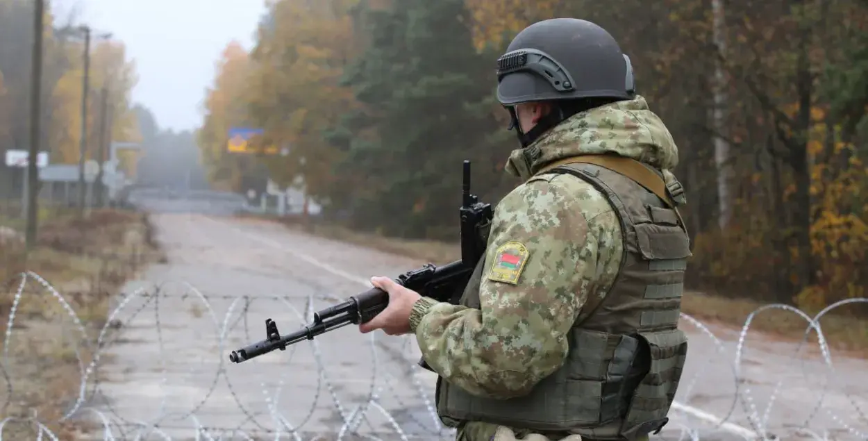 Мигранты едут транзитом через третьи страны, движение на белорусско-украинской границе закрыто /&nbsp;@gpkgovby
