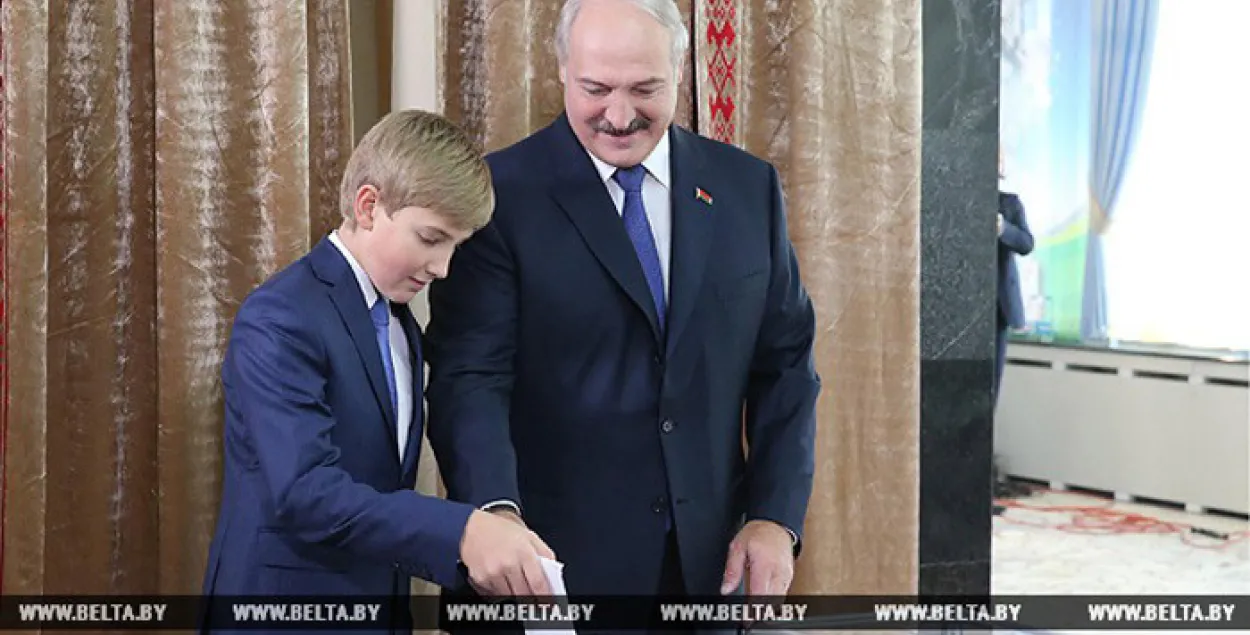 Лукашэнка загадаў апазіцыі з 20.00 "жыць паводле закону"