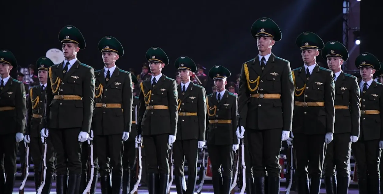 На парад у Маскву адпраўляюць 73 беларускіх вайскоўцаў