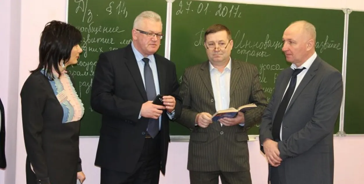 Міністр адукацыі: Не бярэш на працу выпускніка — вярні грошы ў бюджэт