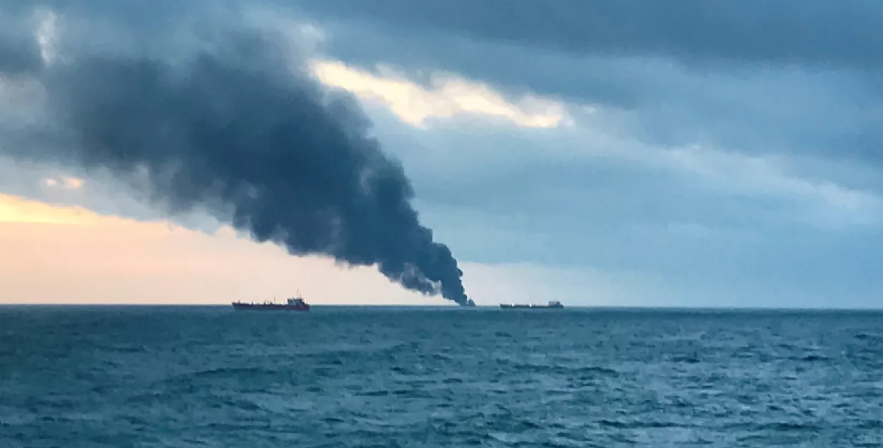 Пожар в Керченском проливе / Reuters​