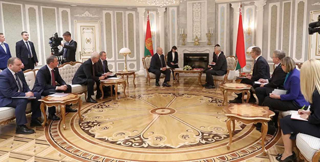 Во время встречи Александра Лукашенко с премьером Латвии / president.gov.by​