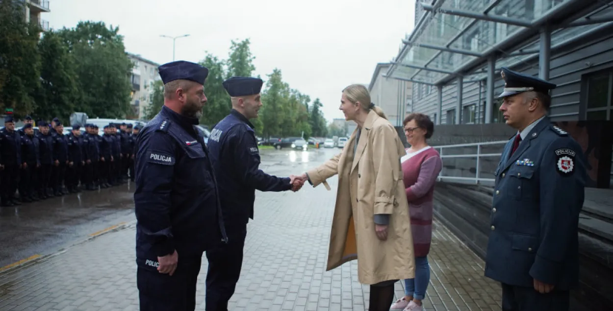 В Литву прибыли польские полицейские для помощи в охране границы с Беларусью