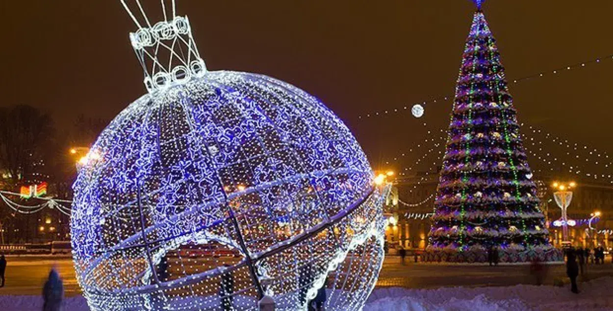 Да Новага года ў Мінску ўсталююць яшчэ 10 светлавых скульптур