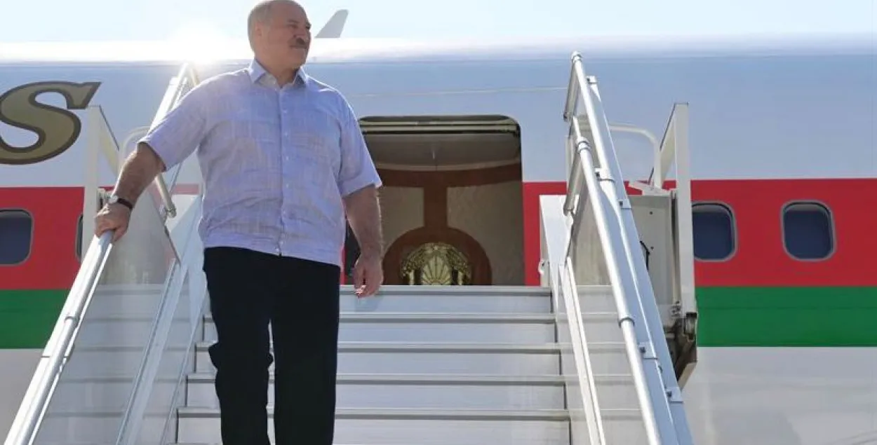 Александр Лукашенко прилетел в Сочи / @dimsmirnov175​