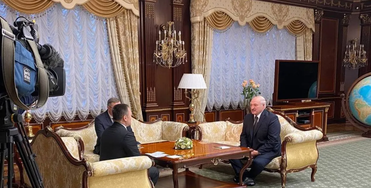 Лукашенко анонсирует "решительный шаг" в интеграции России и Беларуси