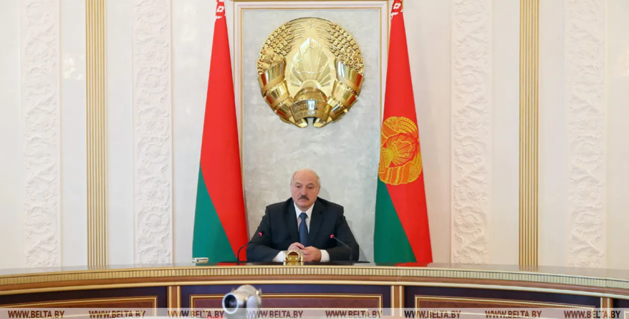 Лукашэнка: у нас няма падставаў пераносіць прэзідэнцкія выбары 