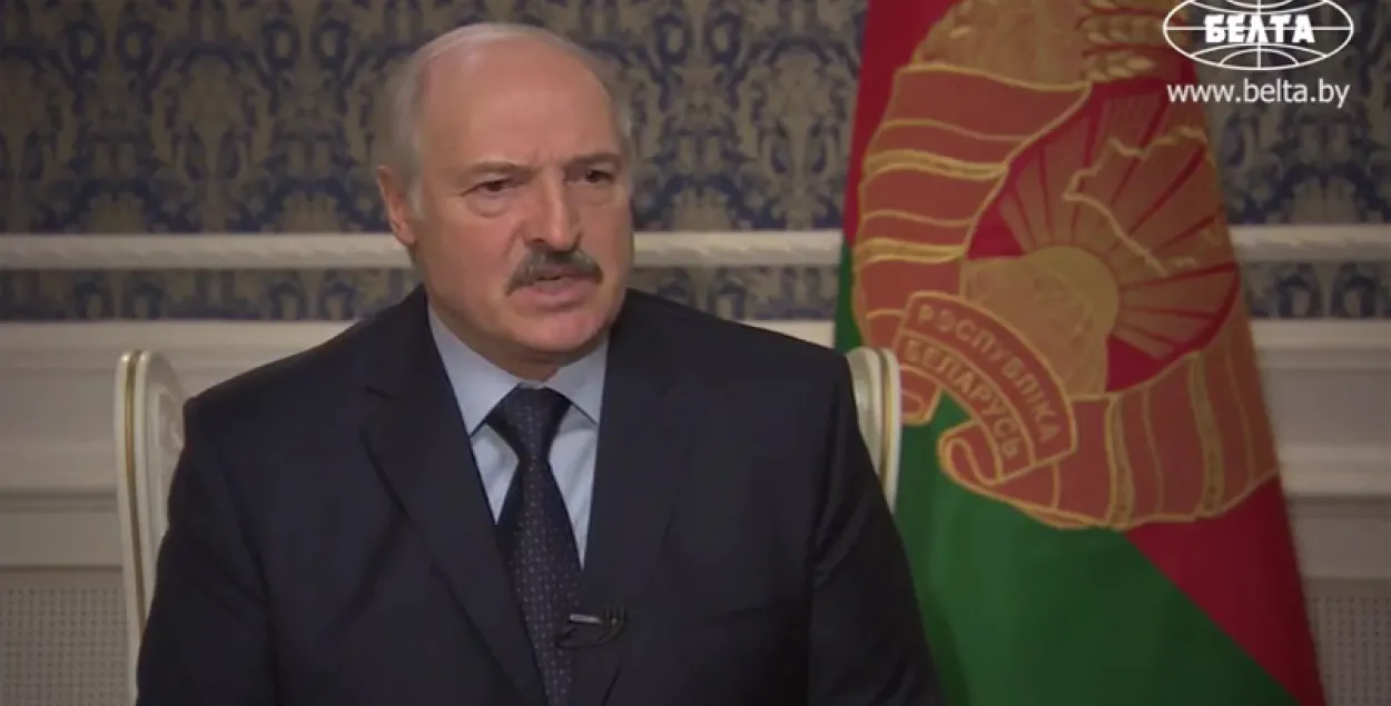Лукашэнка пра Захад: Прынамсі, мы нікога слезацечным газам не труцілі