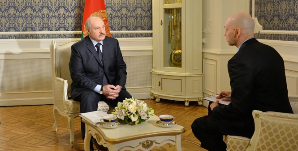 Лукашэнка даў інтэрв'ю тэлерадыёкампаніі "Мір"