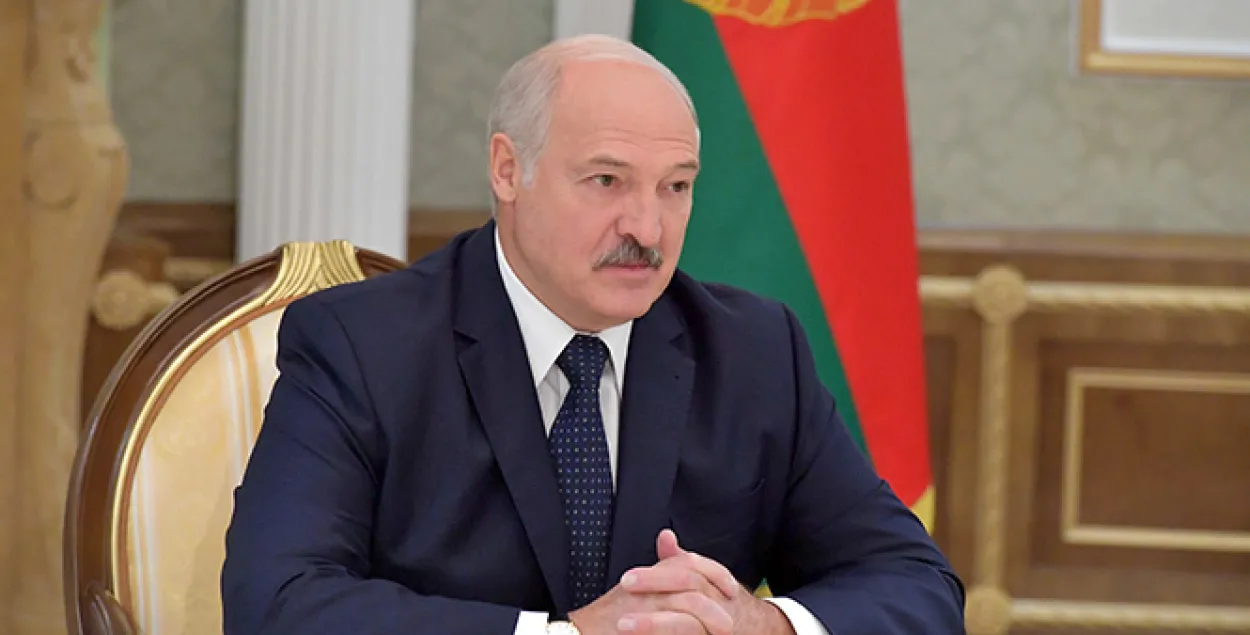 Лукашэнка: У МЗС спецслужбы адлоўлівалі тых, хто незразумела на каго працаваў