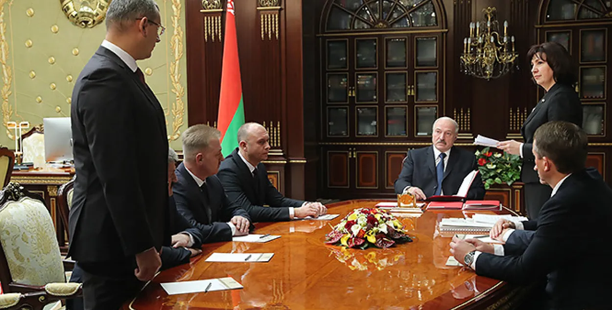 Лукашэнка: Пачынаецца палітычная "вакханалія" — выбары парламента і прэзідэнта
