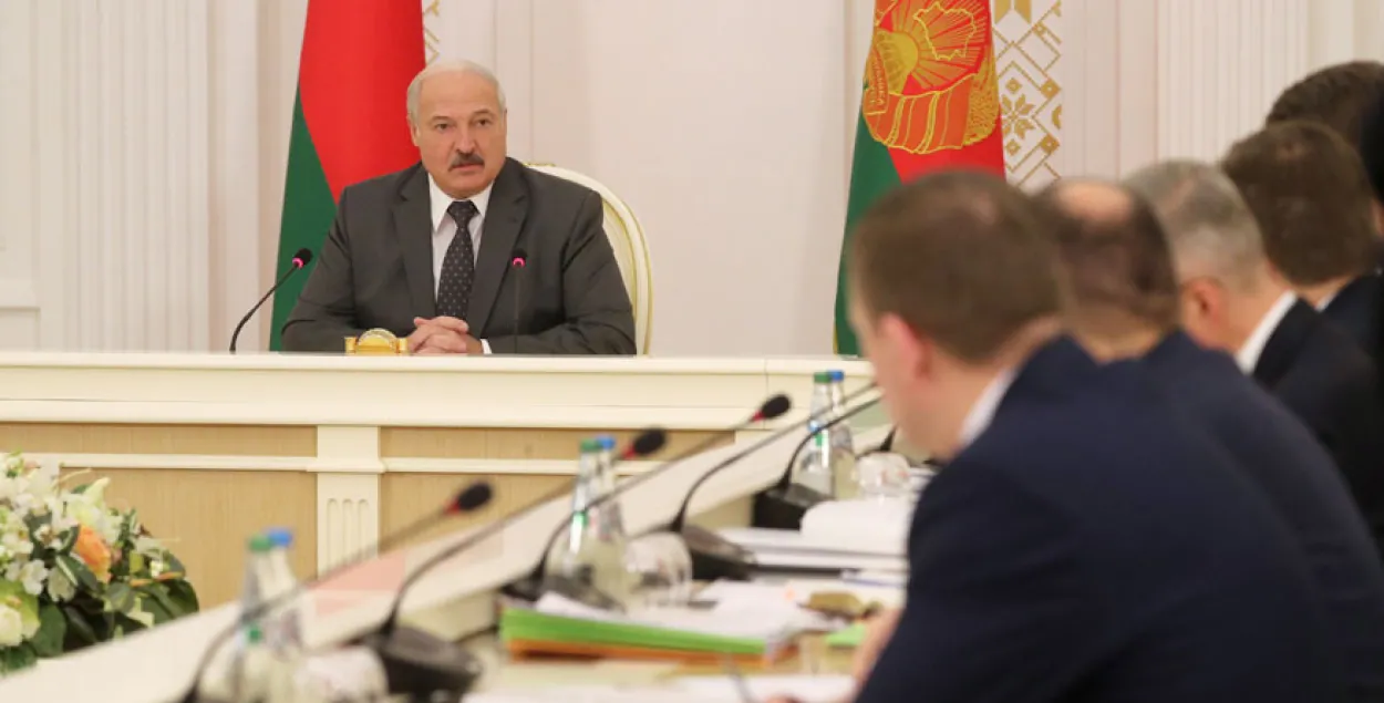 Александр Лукашенко на совещании / БЕЛТА​