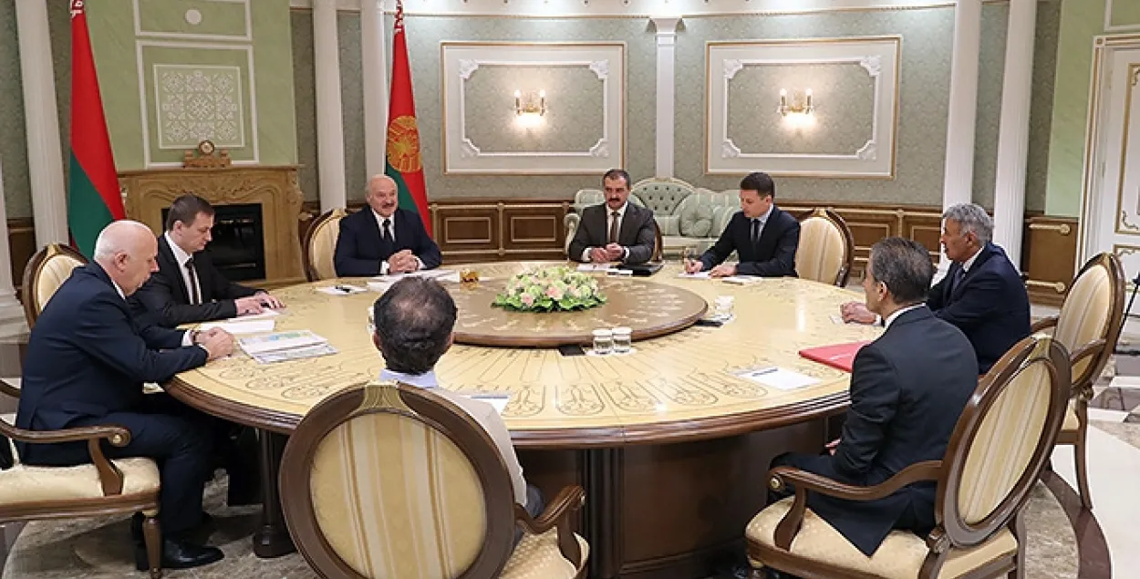 Лукашэнка прапанаваў арабскаму шэйху інвеставаць у беларускую эканоміку