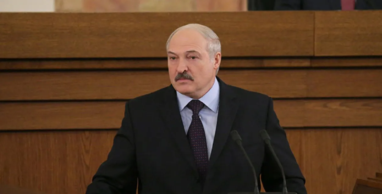 Лукашэнка: Санкцыйныя войны рыкашэтам закрануць і нас
