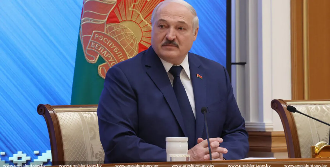 Пасля знішчэння ТБМ Лукашэнка заявіў пра неабходнасць ведання беларускай мовы