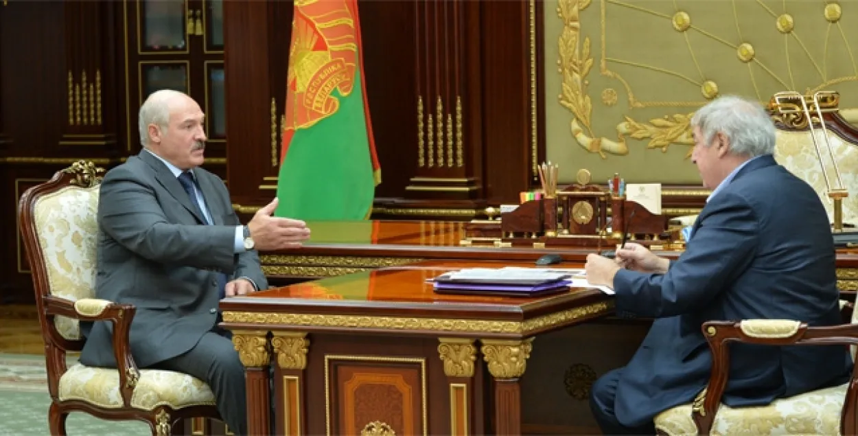 Лукашэнка разлічвае, што Беларусь стане лідарам на рынку калійных угнаенняў