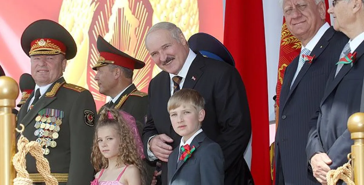 НІСЭПД: За Лукашэнку гатовыя прагаласаваць 45,7% беларусаў
