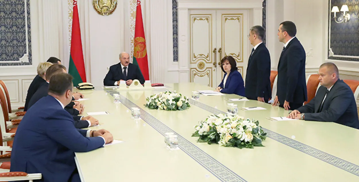 Три противоречия в новых заявлениях Лукашенко об экономике