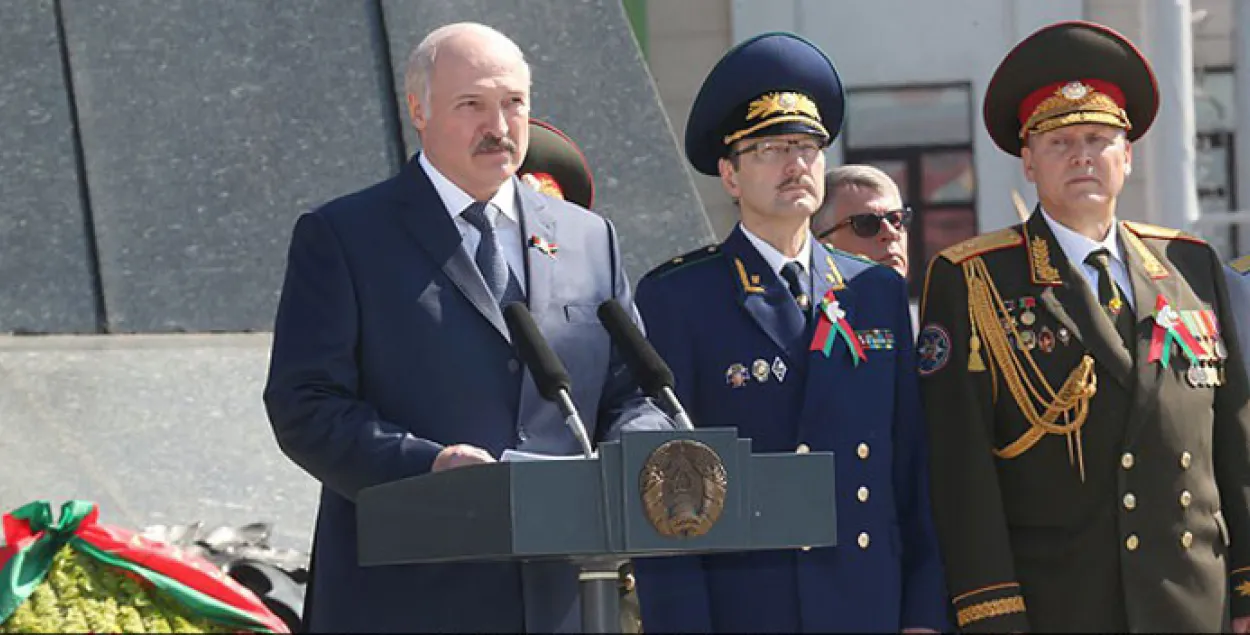 Лукашэнка: Нам дарагія братнія адносіны з рускімі і ўкраінцамі