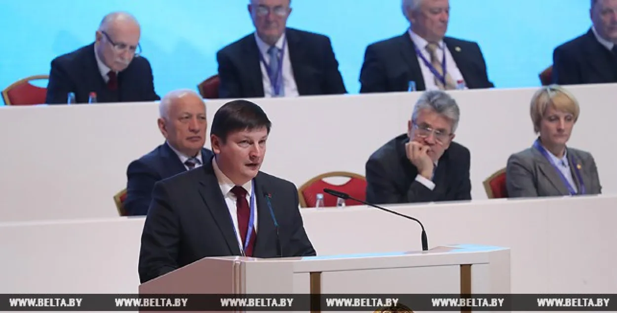 Belarusian parliament member Ihar Marzaluk making a public speech. File photo: BELTA