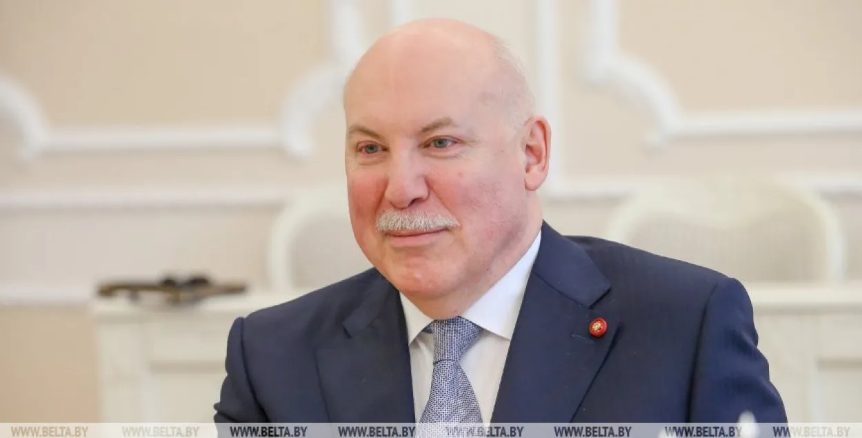 Скидки на газ для Беларуси будут при встречных "скидках" — Мезенцев