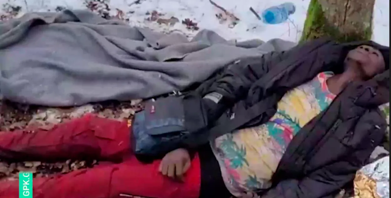 Тело погибшего мигранта / кадр из видео
