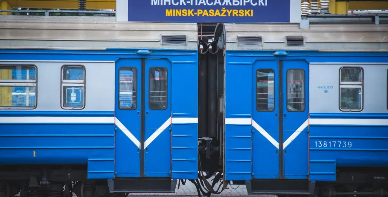 В Минске "заминировали" вокзал, метро, торговые центры и даже самолёт
