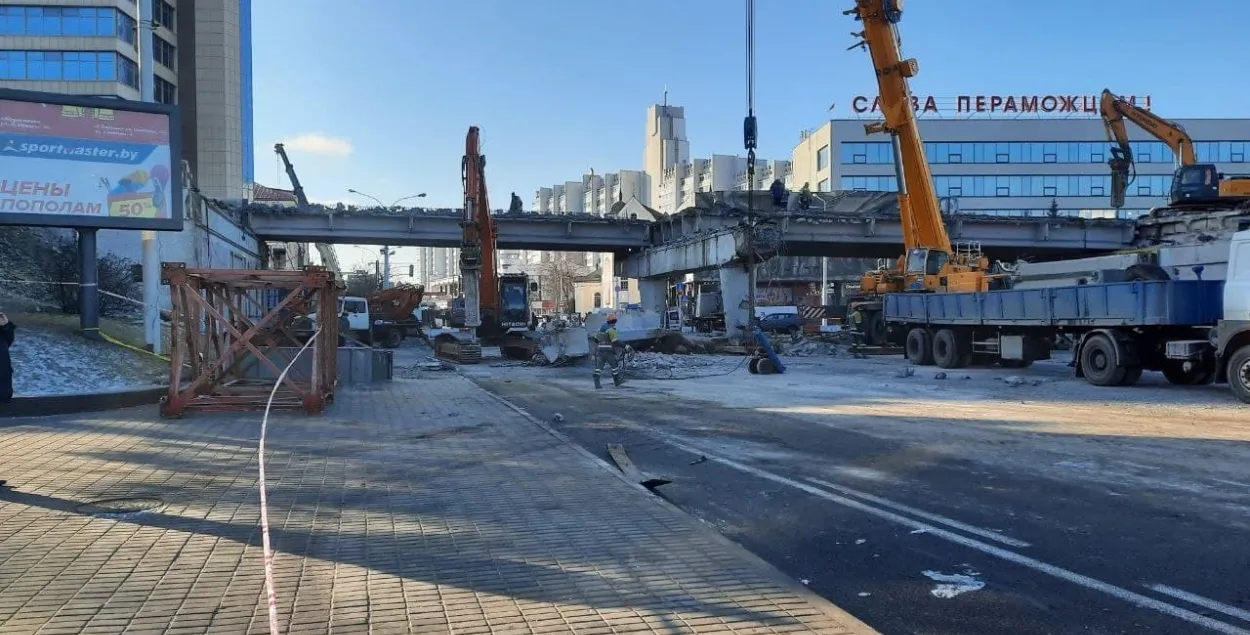 Движение в районе рухнувшего моста на Немиге будет закрыто до 10 февраля