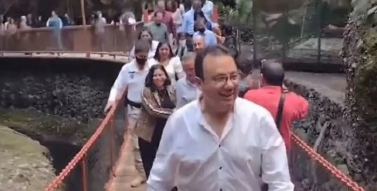 У Мексіцы падчас адкрыцця абрынуўся вісячы мост разам з мэрам горада