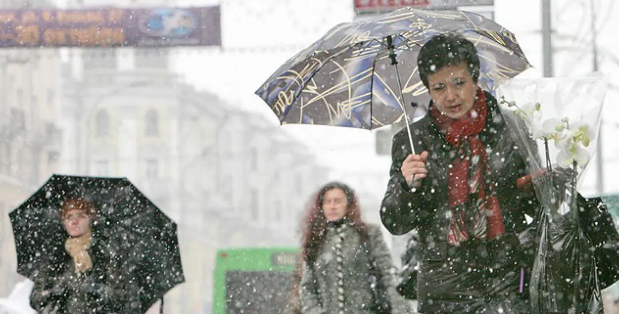 У першы дзень зімы ў Беларусі абяцаюць кароткачасовы мокры снег