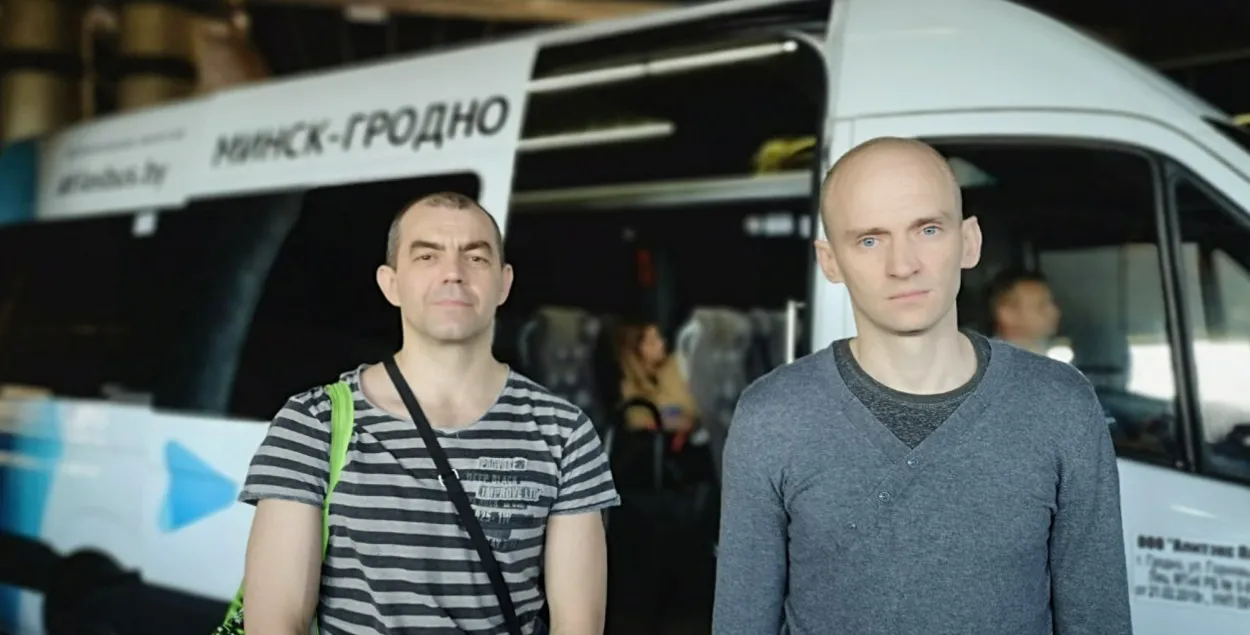 Василий Бобровский и Владимир Наумик после освобождения / spring96.org​