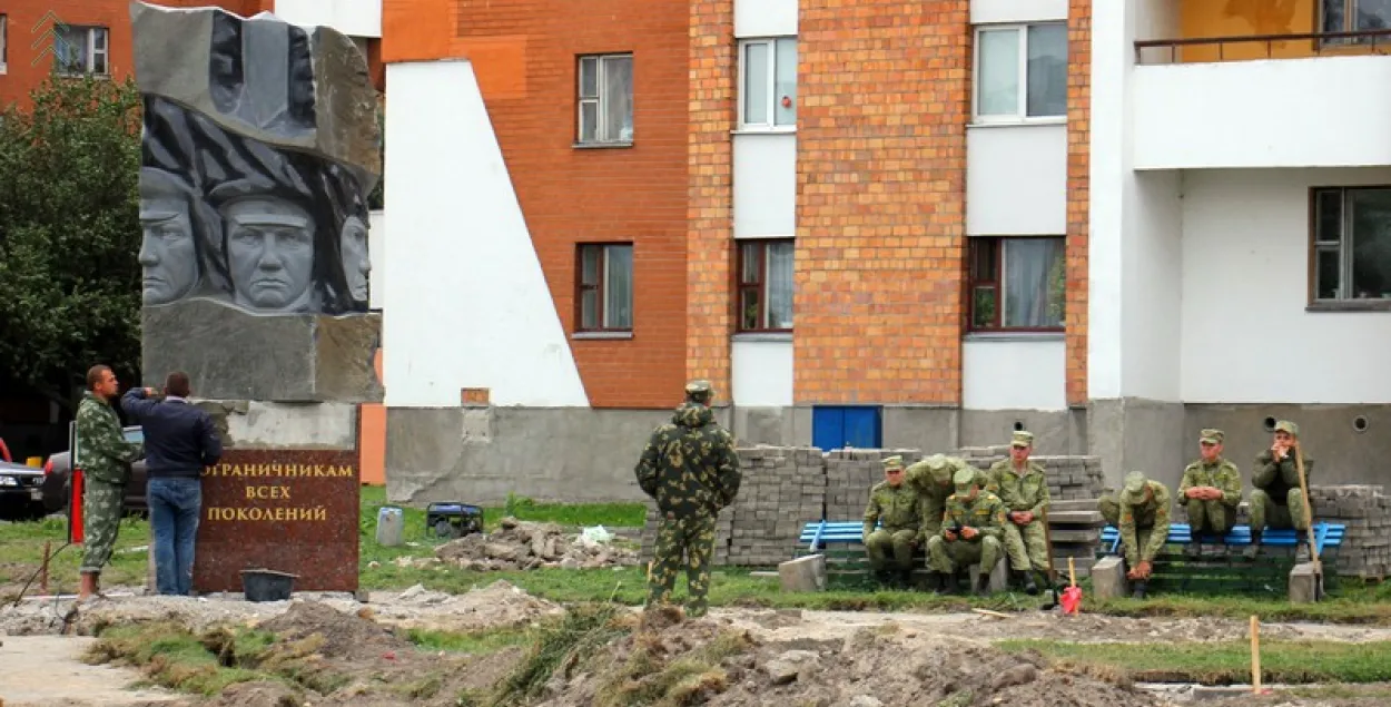 Памятник пограничникам в Пинске /&nbsp;media-polesye.by