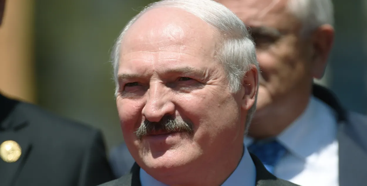 Лукашэнка: валодаем інфармацыяй, што вас угаворваюць далучыцца да ціску на РБ