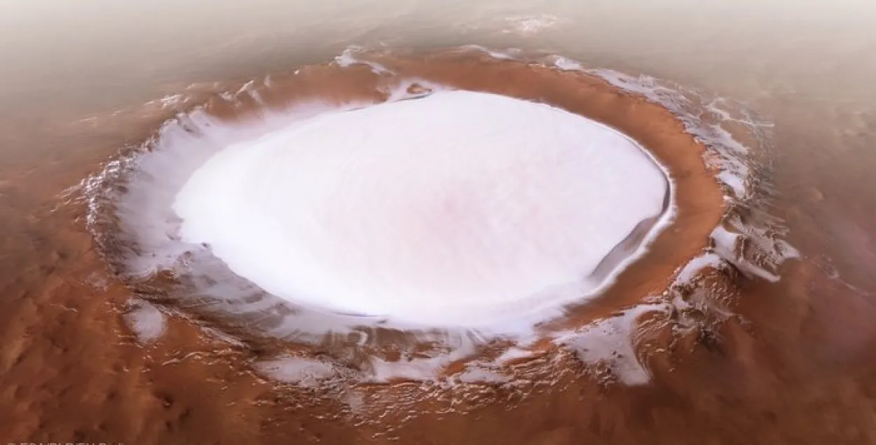З'явіліся здымкі "ледзянога возера" на Марсе