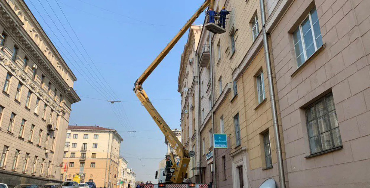ЖКГ: дэмантаж спадарожнікавых антэн закране толькі цэнтр Мінска