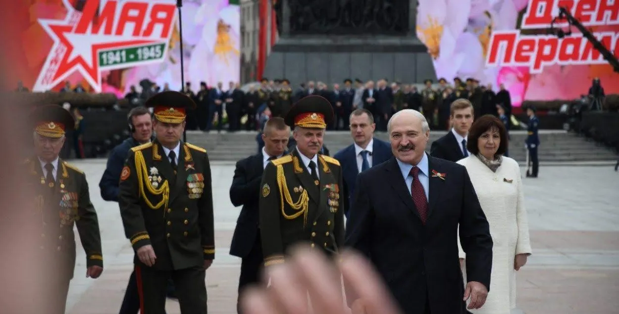 Александр Лукашенко во время одного из парадов в Минске / Еврорадио