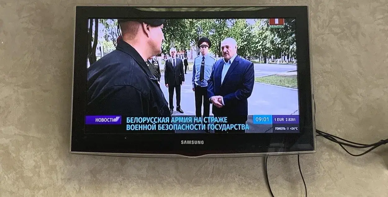 34 минуты в прайм-тайм: как Лукашенко (не) пользуется ТВ-эфиром для агитации