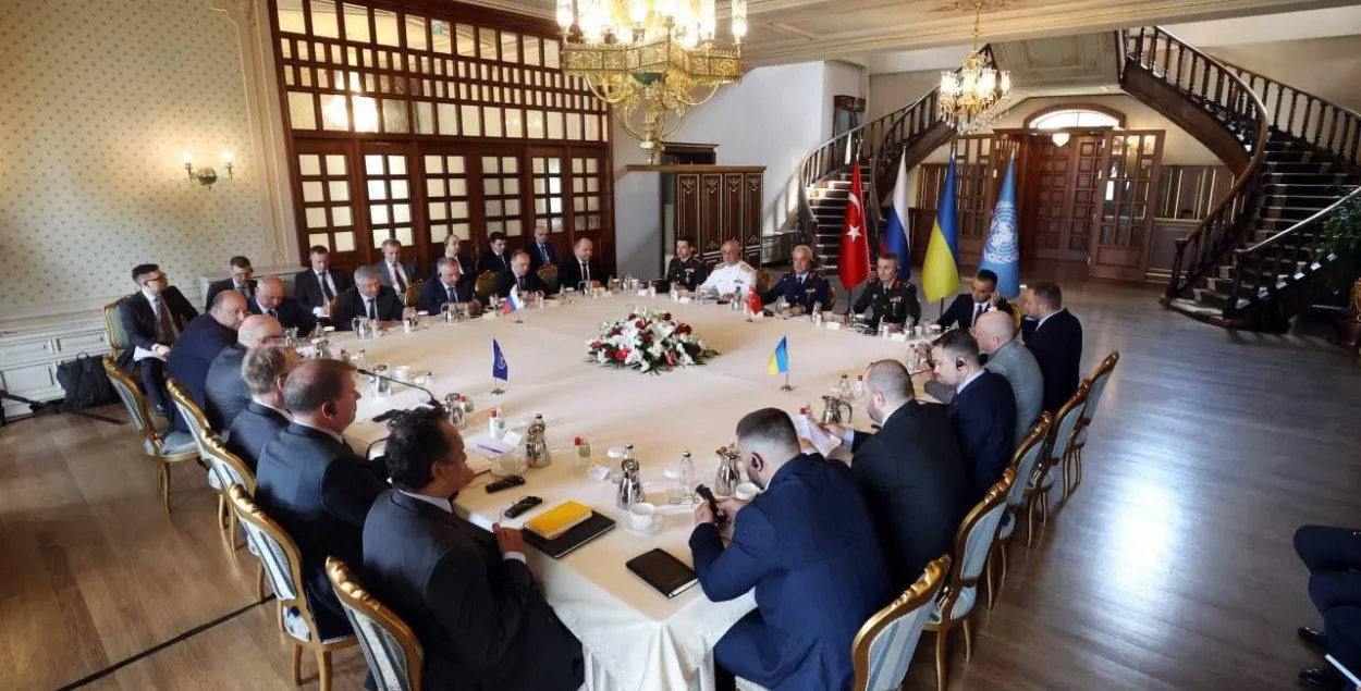 Переговоры Украины и России в Стамбуле об экспорте украинского зерна / Минобороны Турции