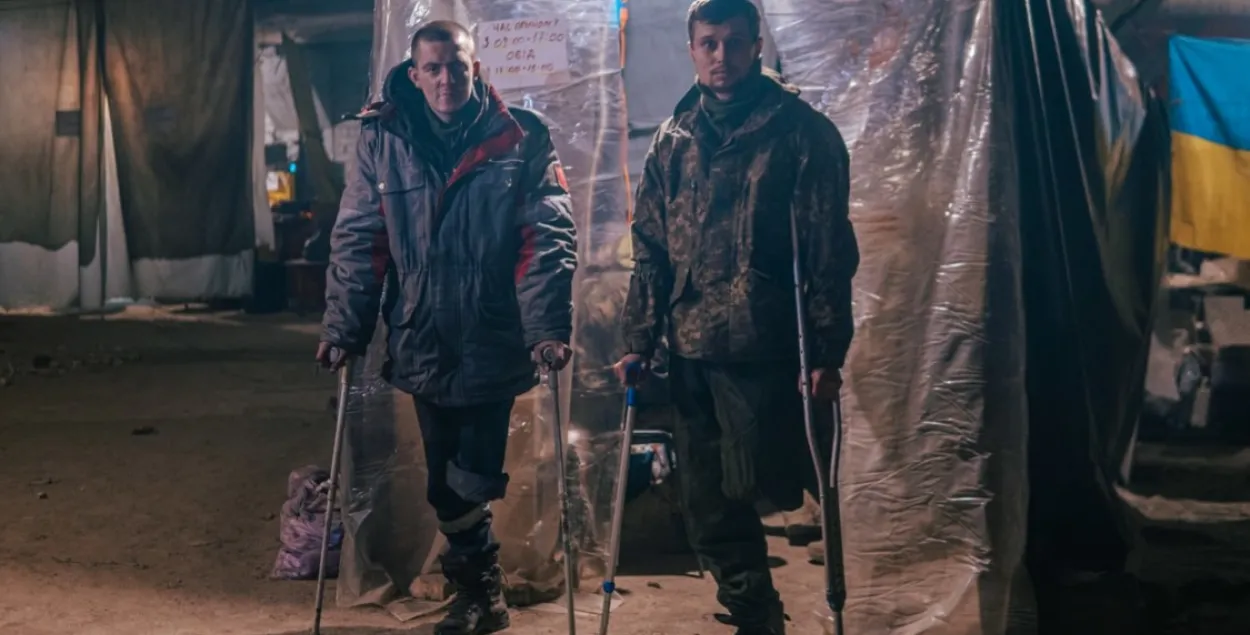 Раздевали, били, не кормили: "азовец" — про условия в российском плену